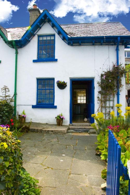 Slieve Donard Cottage Widows Row Cottages 뉴캐슬 외부 사진